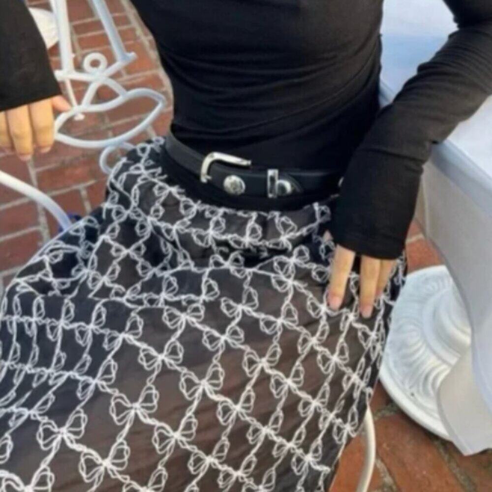 NWT Lisa Says Gah Molly Skirt in Bows Ribbons Black White XS/S Oversized - Picture 2 of 7